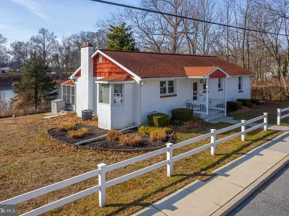 110 Lakeview Ave, Blackwood, NJ 08012