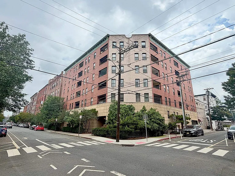 1001 Clinton St #5B — Photo 22