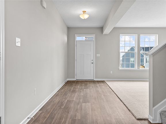 2nd image of 892 Bideford Dr