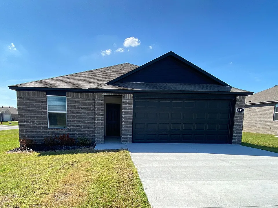 133 Preston Ln