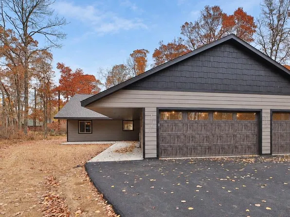 10900 1st Street Cir, Pequot Lakes, MN 56472