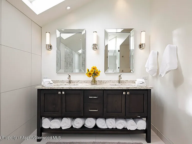 333 Faraway Rd — Photo 17