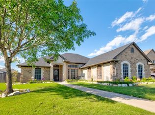 602 Maple Dr, Pilot Point, TX 76258