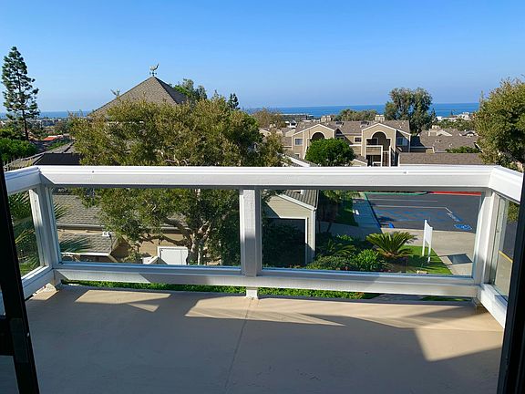 Spacious Patio West Facing