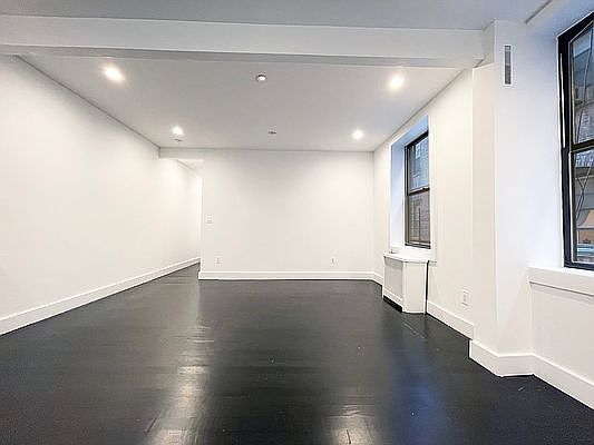 3rd image of 601 W 149th St APT 5