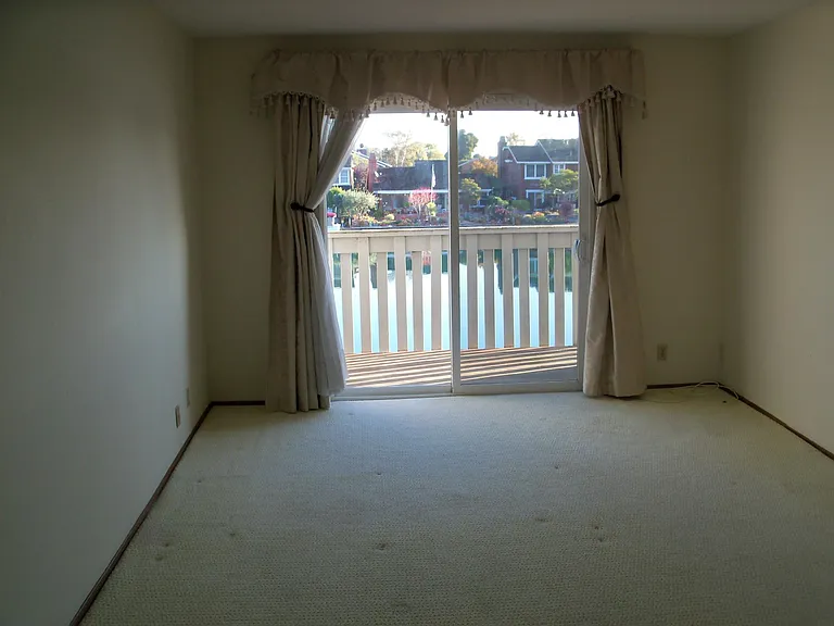1129 Nimitz Ln — Photo 7