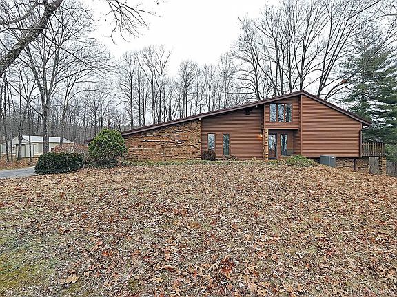 2nd image of 156 Osceola Ln