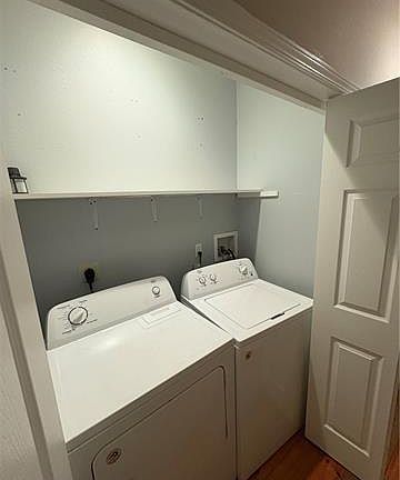 3rd image of 2241 Arts St