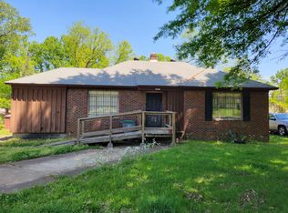 1744 Warner Dr, Memphis, TN 38127