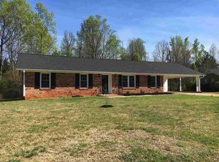 109 Allen Ct, Boiling Springs, SC 29316