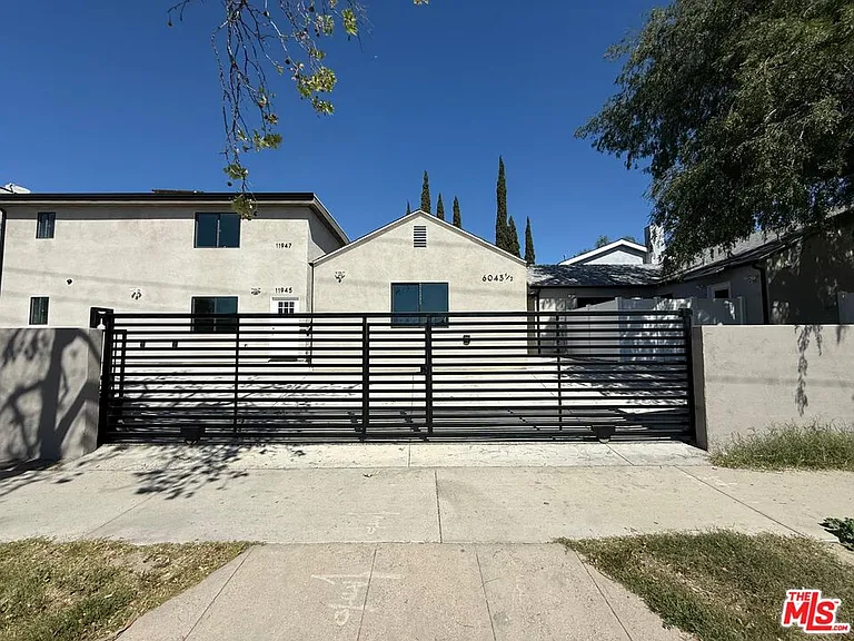 6403 Gentry Ave — Photo 25