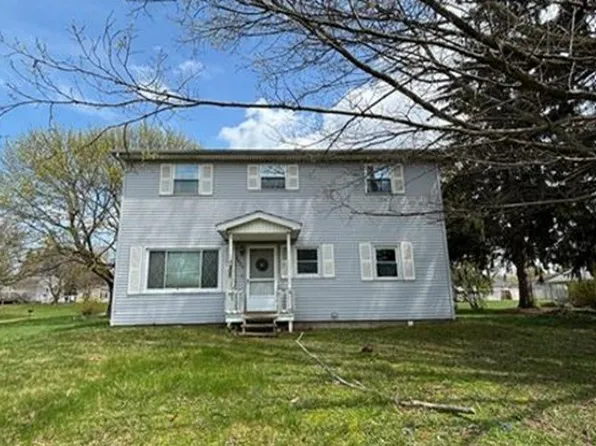 1029 Mechanic St, Girard, PA 16417