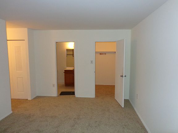4th image of 437 Christopher Ave #119