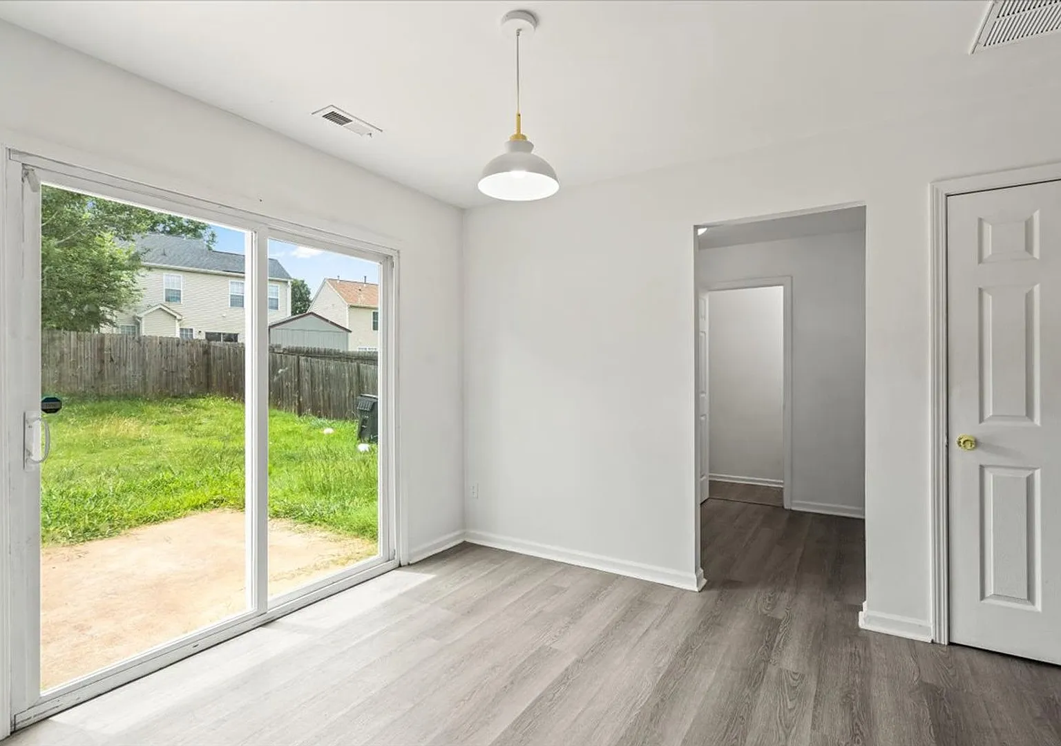 2724 Mulberry Pond drive — Photo 4