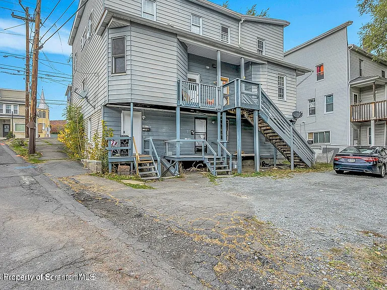 1200 Main St — Photo 11