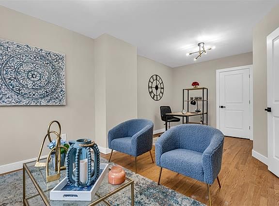 5th image of 77 Virginia Ave #1