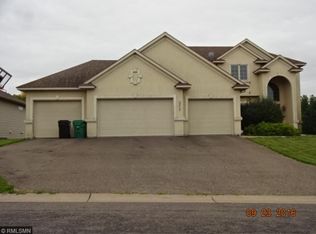 10412 Vera Cruz Dr N, Brooklyn Park, MN 55443