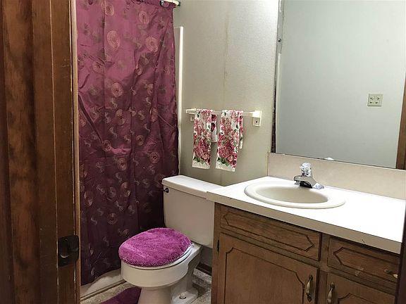 4th image of 410 Candlewood St