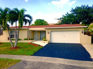 10431 NW 24th Ct, Sunrise, FL 33322