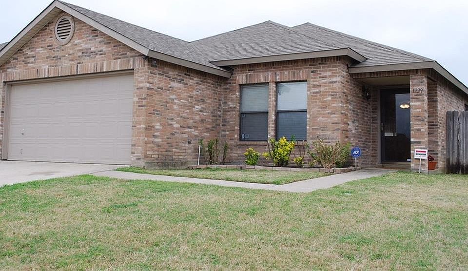 1st image of 1229 Crabtree Ct