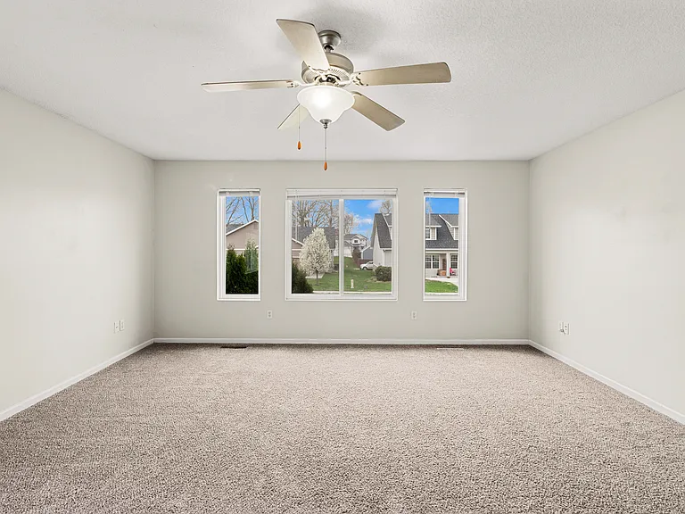 3905 Marigold Dr #1 — Photo 2