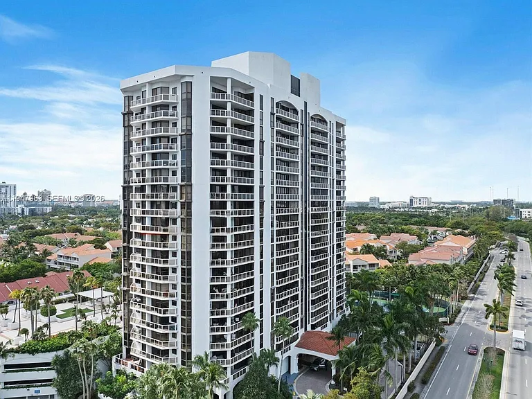 3600 Yacht Club Dr #1001 — Photo 19
