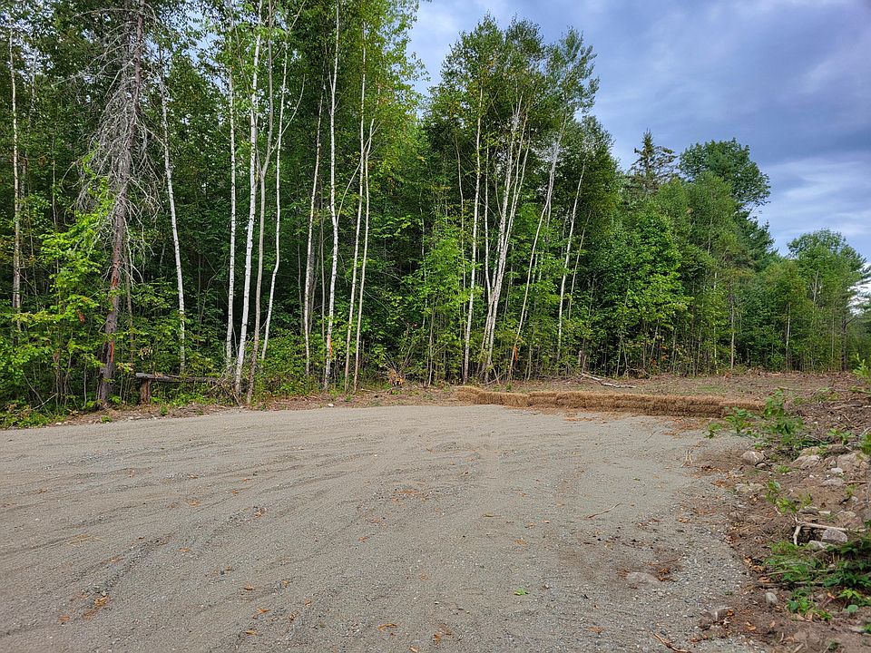 2nd image of 1443 North Road