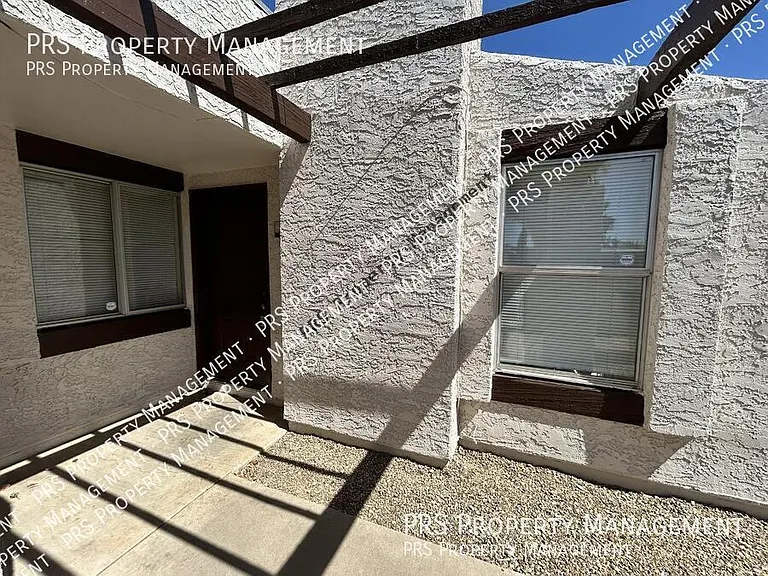 1762 W Colt Rd — Photo 4