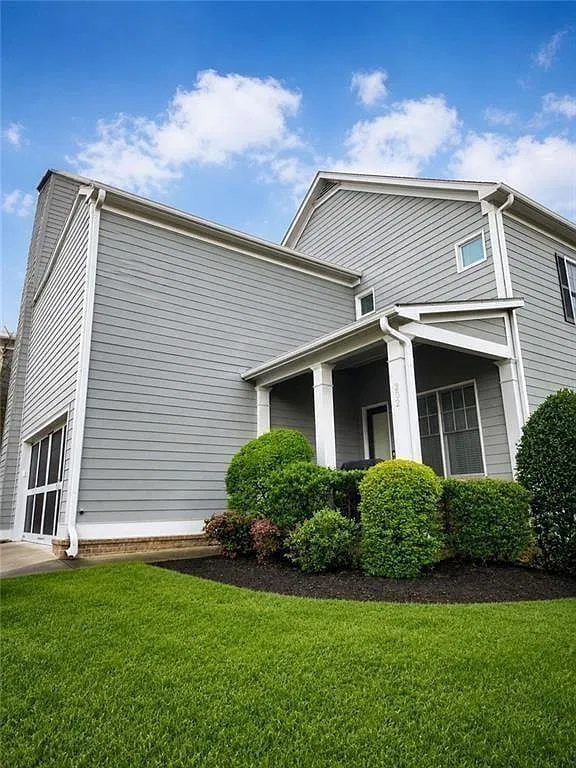 5 bed, 4.5 bath, 3820 sqft, $4,000 — Photo 3
