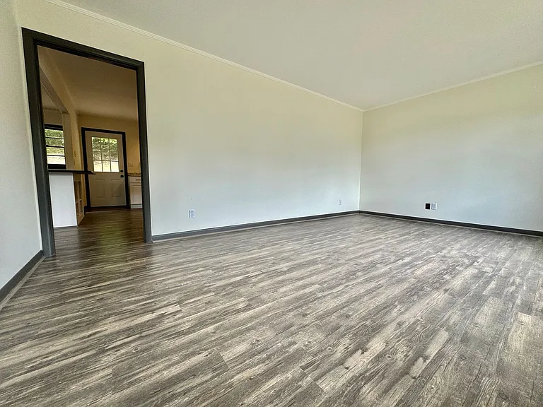 2256 S Berrys Chapel Rd — Photo 4