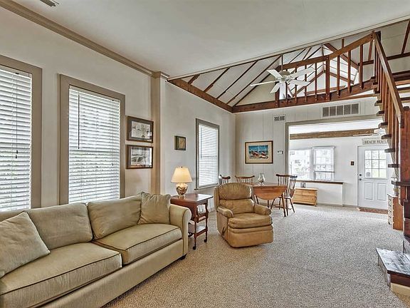 5th image of 26 E Tecumseh Ave