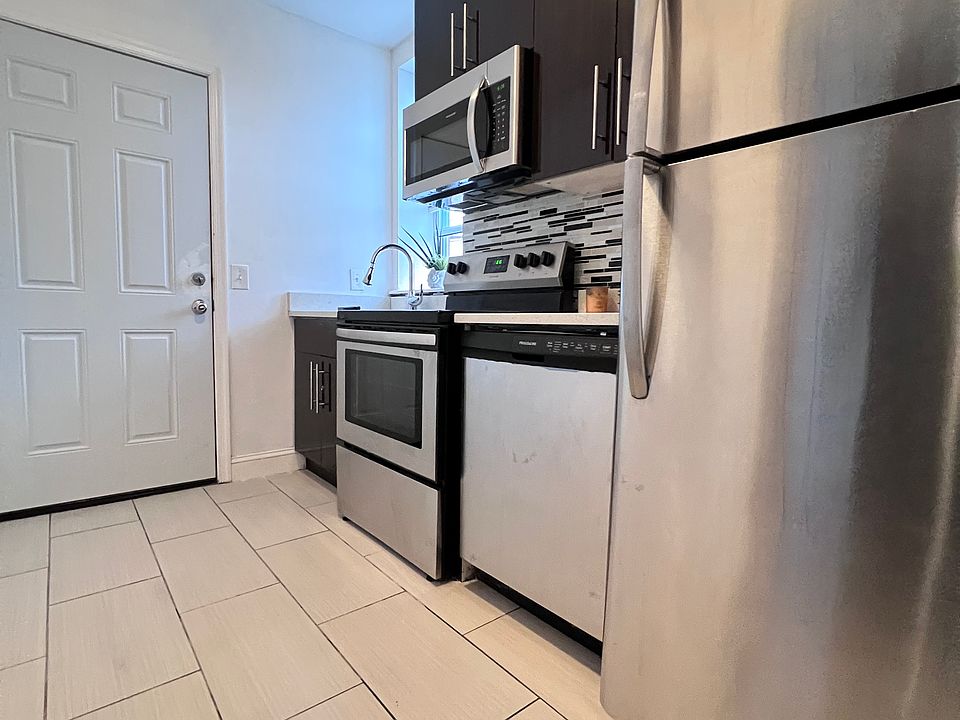 2nd image of 1601 S 5th St