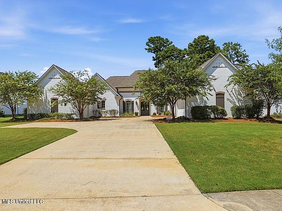 2nd image of 178 Ironwood Plantation Blvd