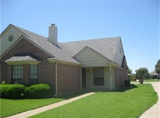 7466 Coachwood Cir, Fort Worth, TX 76133
