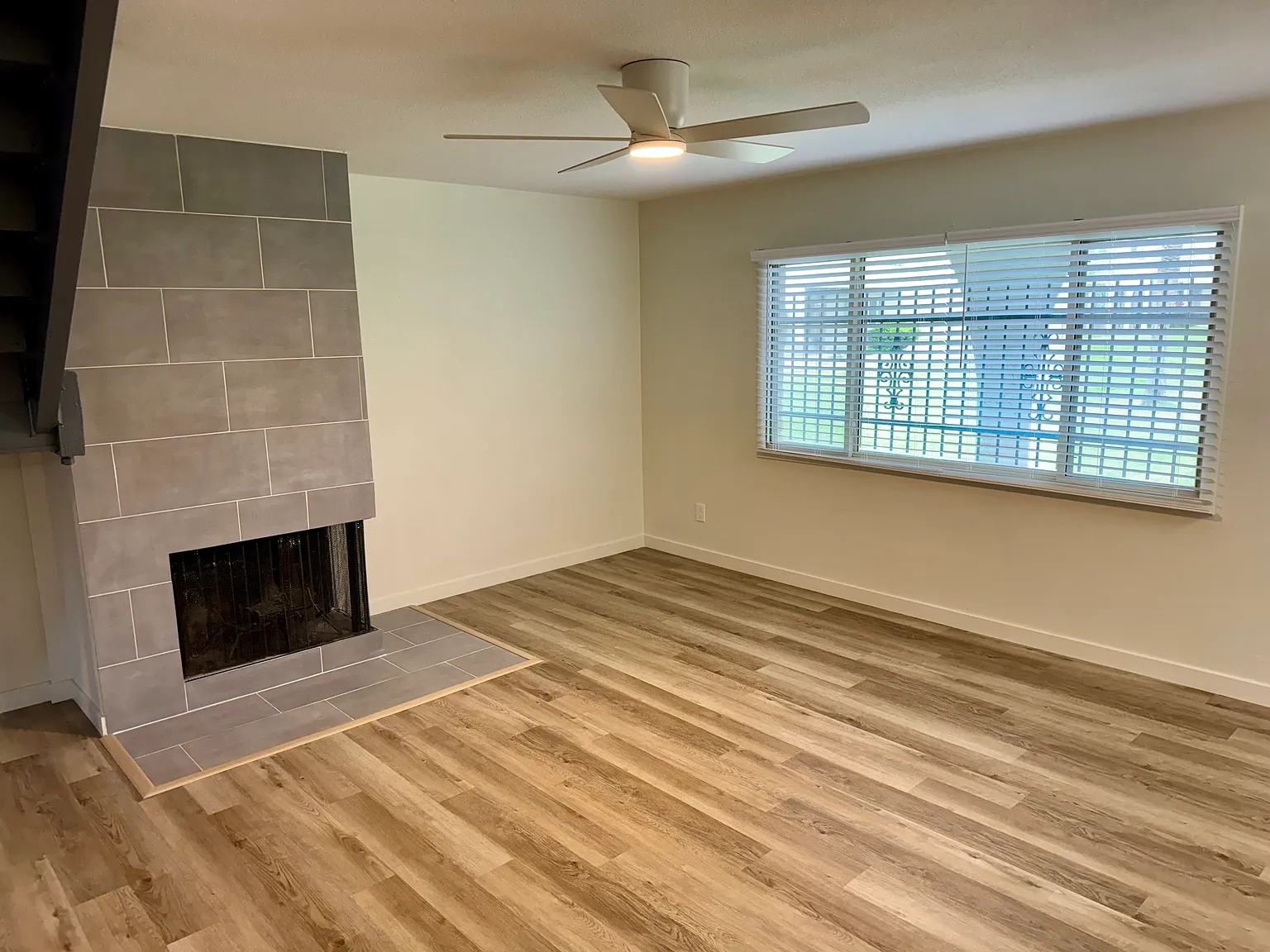 4 bed, 2.5 bath, 1632 sqft, $2,550 — Photo 3