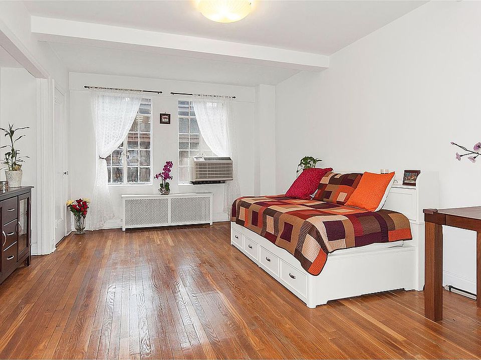 1st image of 320 E 42nd St APT 1205