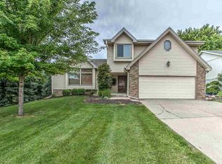 616 N 155th Ave, Omaha, NE 68154