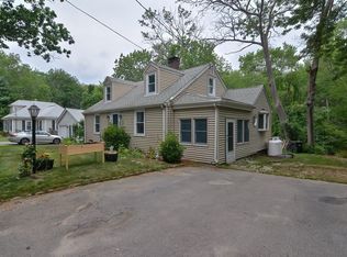 55 North St, Hanover, MA 02339