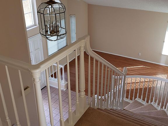 4th image of 2420 Heritage Dr