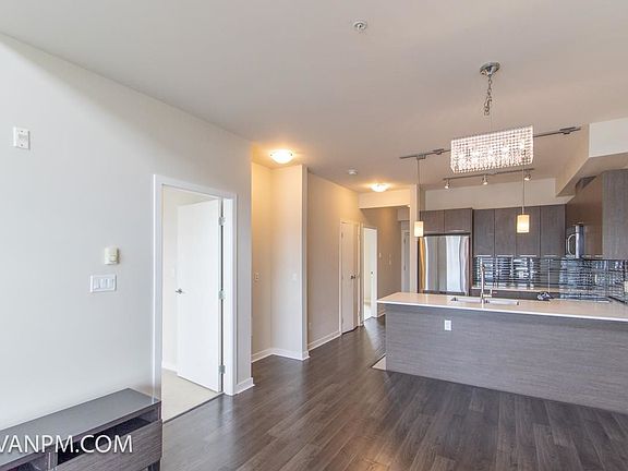 5th image of 5248 Grimmer St Penthouse 11