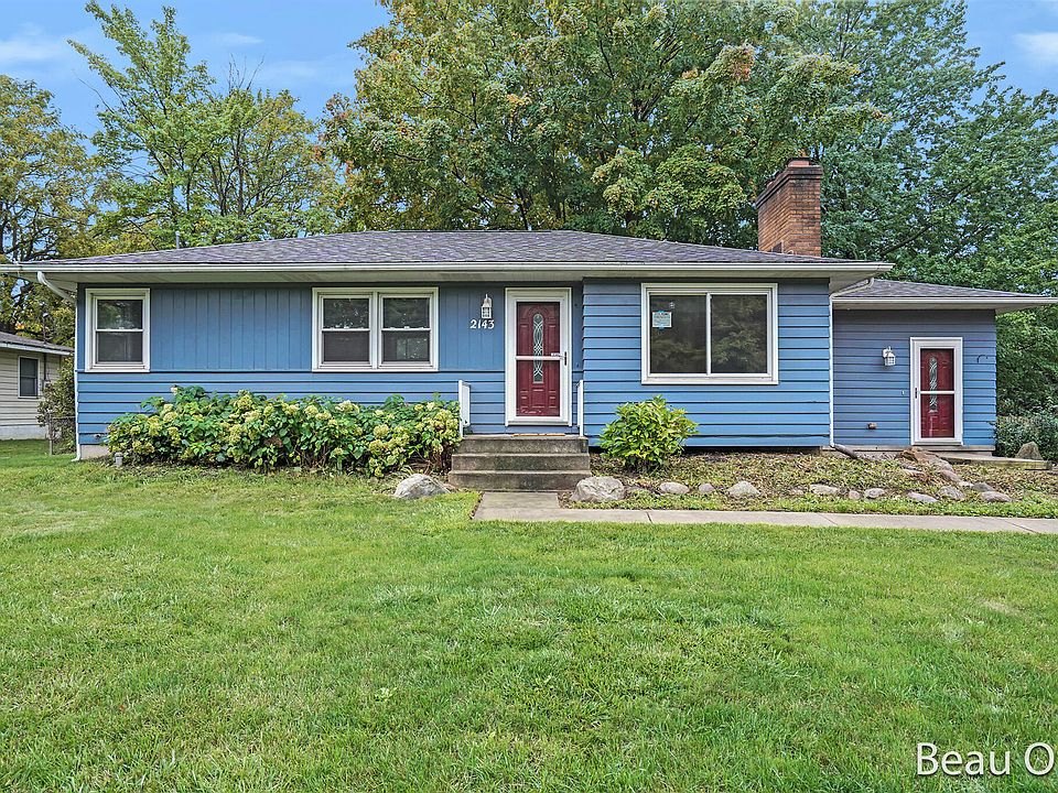 1st image of 2143 Engleside Dr SE