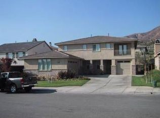 28956 Erickson Ct, Highland, CA 92346