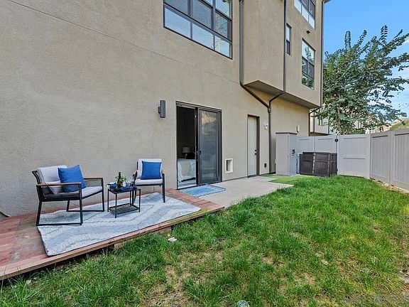 5th image of 2900 Via Alta Pl