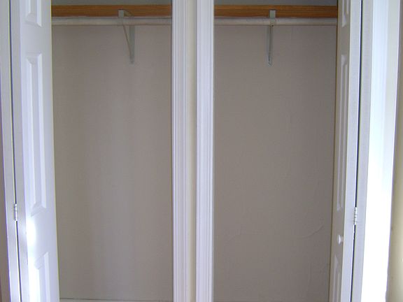 5th image of 706 N Boulevard APT 1