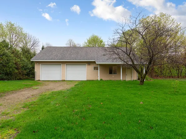 918 Reed St N, Waterville, MN 56096