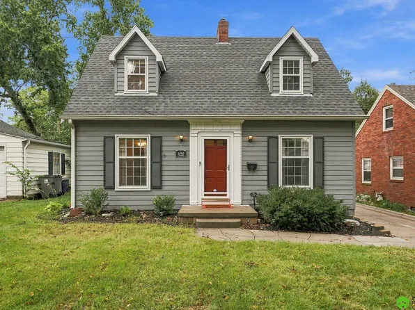832 S 32nd St, Lincoln, NE 68510