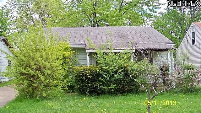 1st image of 216 Fairlawn Ave