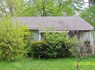 216 Fairlawn Ave, Elyria, OH 44035
