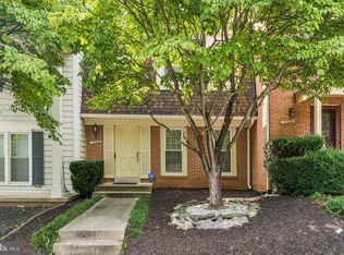 12220 Tildenwood Dr, Rockville, MD 20852