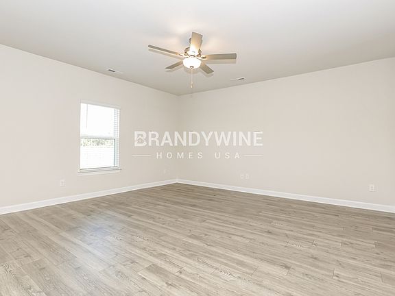2nd image of 3301 Quintana Dr